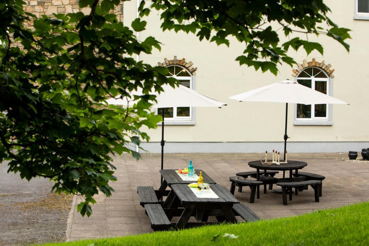 Hotel Donegal Manor à Donegal Town Extérieur photo
