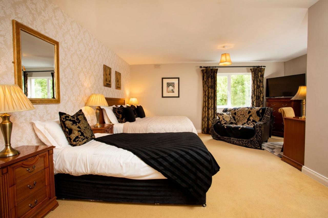 Hotel Donegal Manor à Donegal Town Extérieur photo