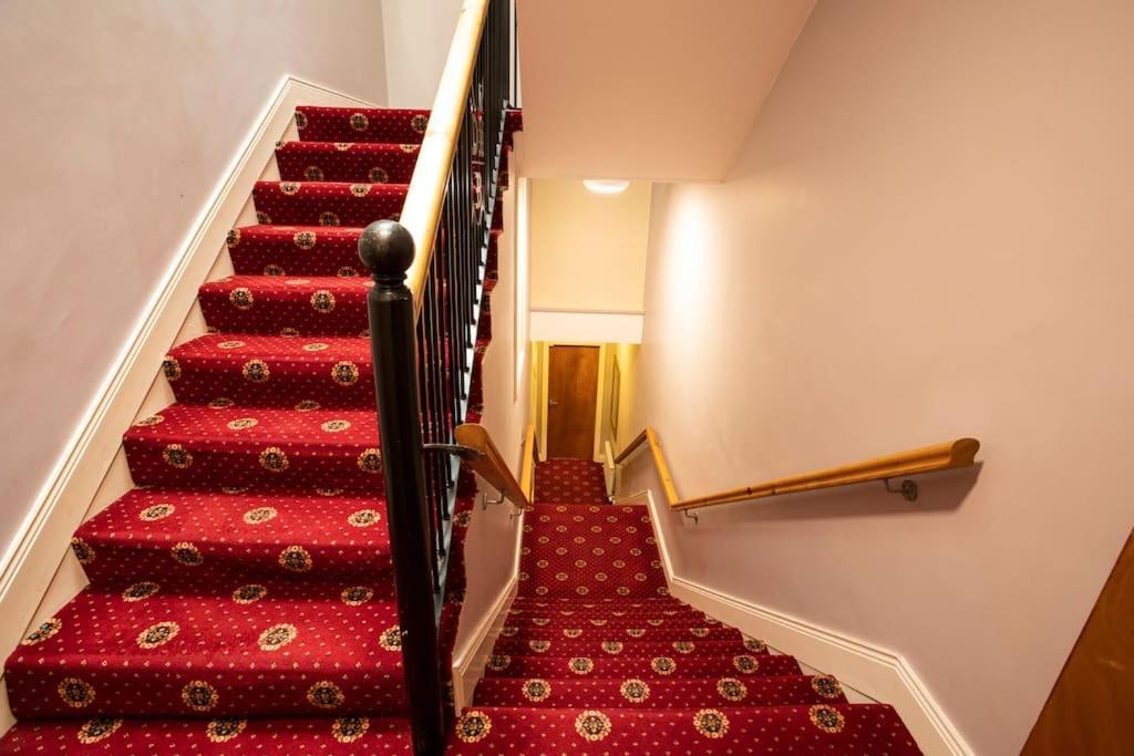Hotel Donegal Manor à Donegal Town Extérieur photo