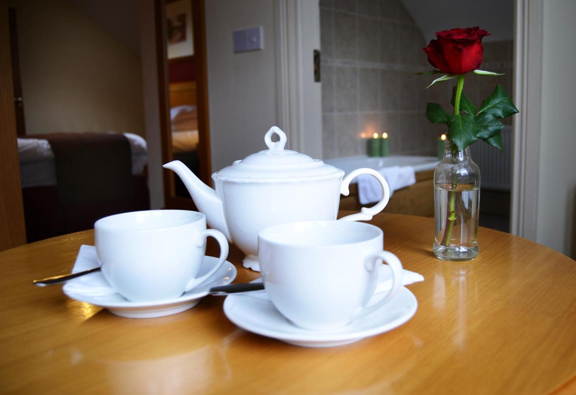 Hotel Donegal Manor à Donegal Town Extérieur photo