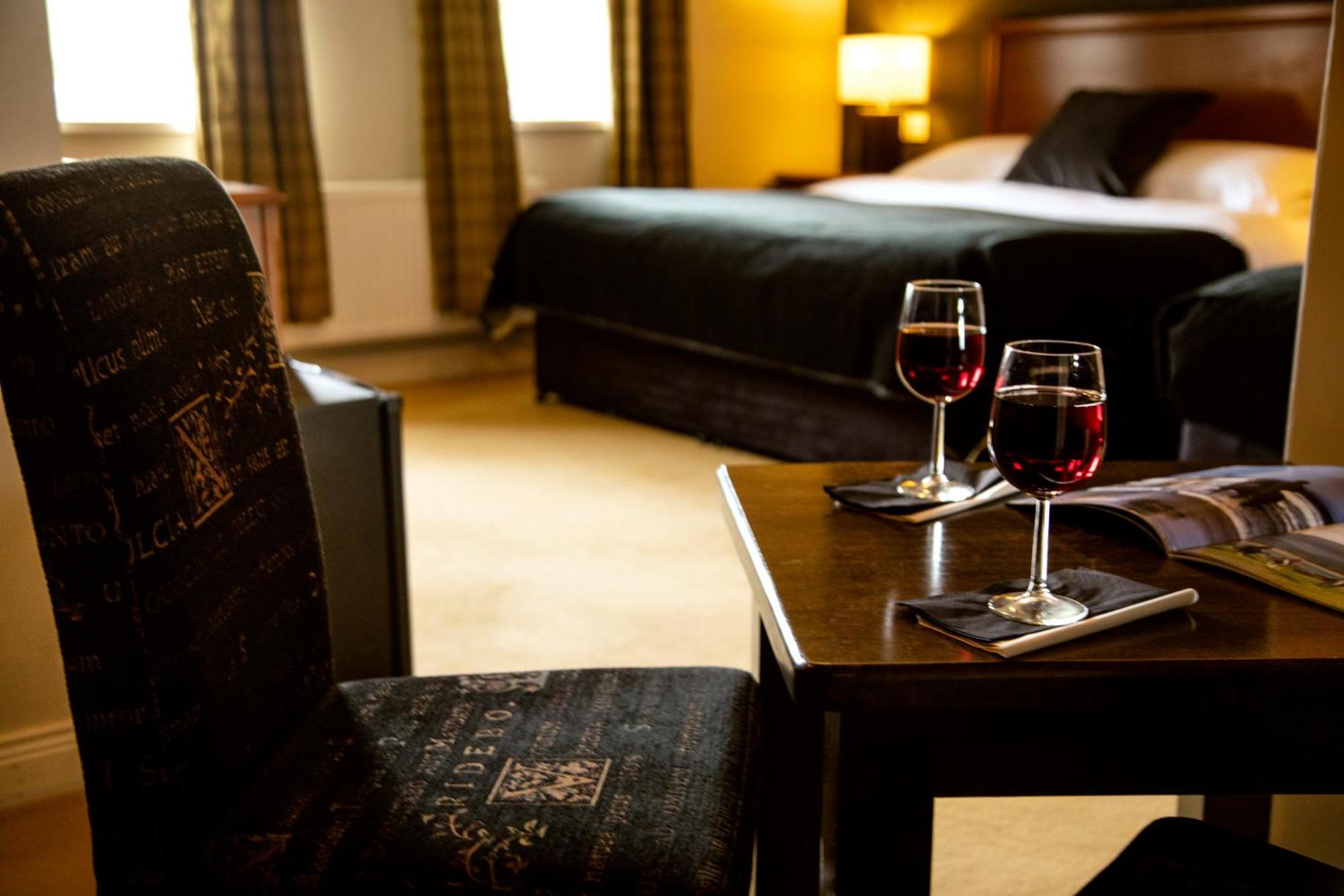 Hotel Donegal Manor à Donegal Town Extérieur photo