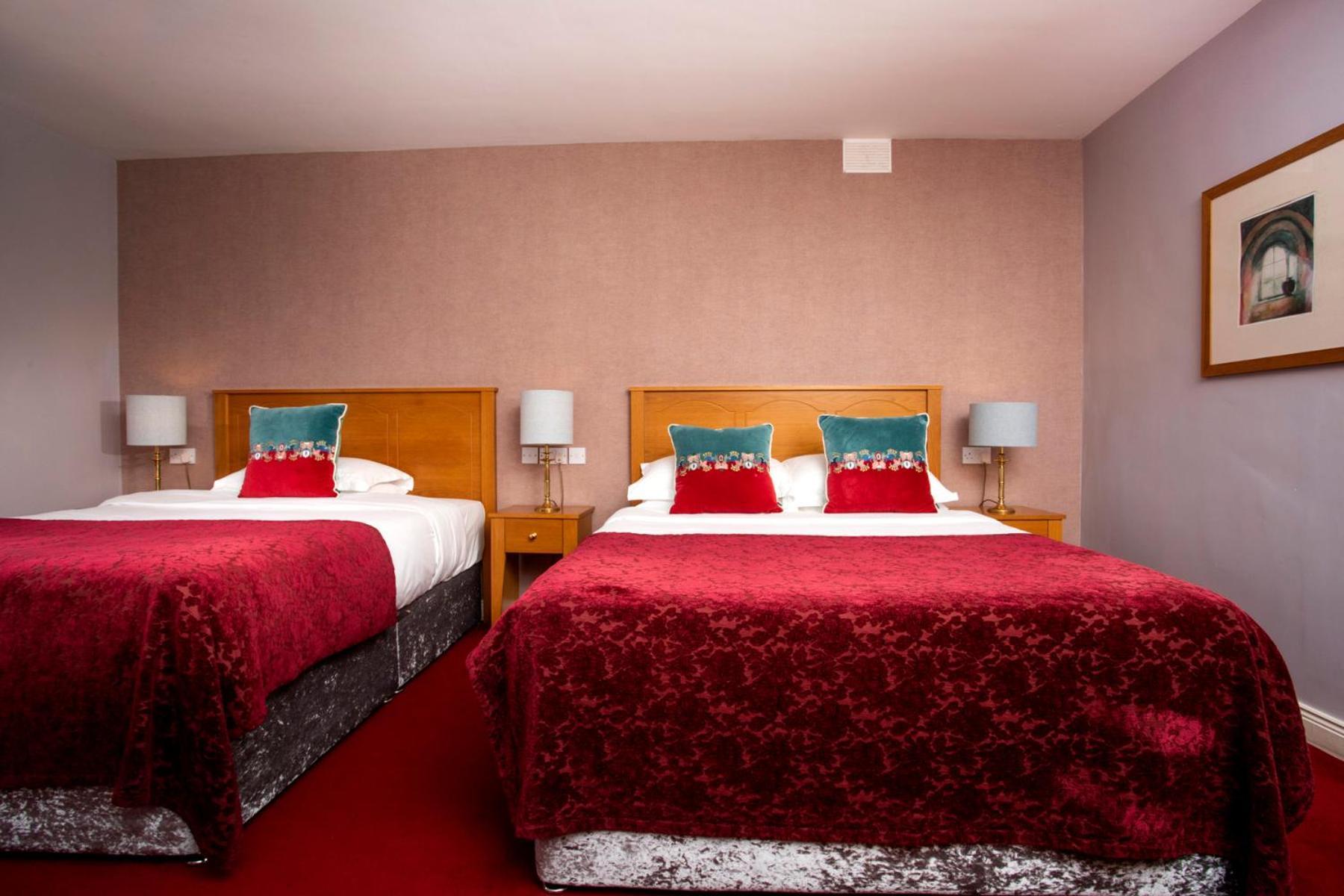 Hotel Donegal Manor à Donegal Town Extérieur photo